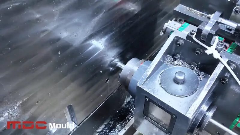 汽车连接器级进模：揭秘其核心工艺与选型要点**