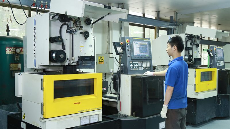 吹塑模具安装调试关键步骤解析