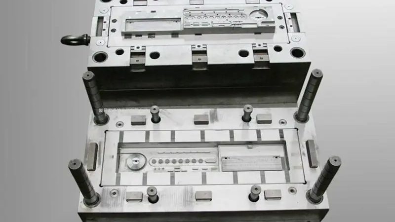 冲压模具滑块配合间隙：标准与工艺细节解析